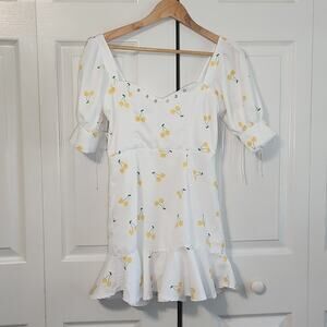Oni Studio Women's White & Yellow Cherries Short Puff Sleeve Blouse Top Size SM